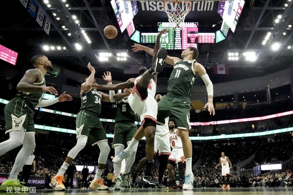 在分析博尔 在分析博尔