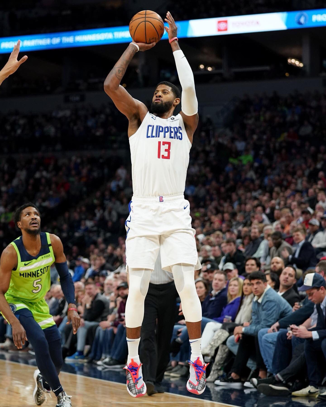 率的老鹰来 率的老鹰来